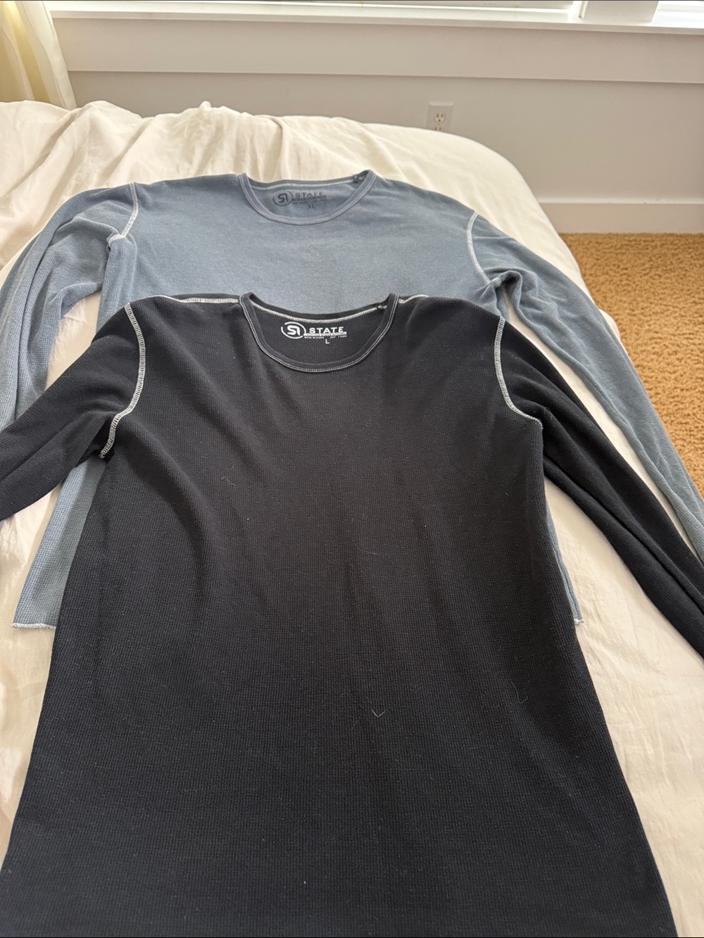 STATE Men's Long-Sleeve Thermal Crew Neck Shirt - Black & Light Blue